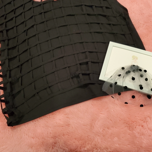 See-through cage back top - Picture 5 of 7